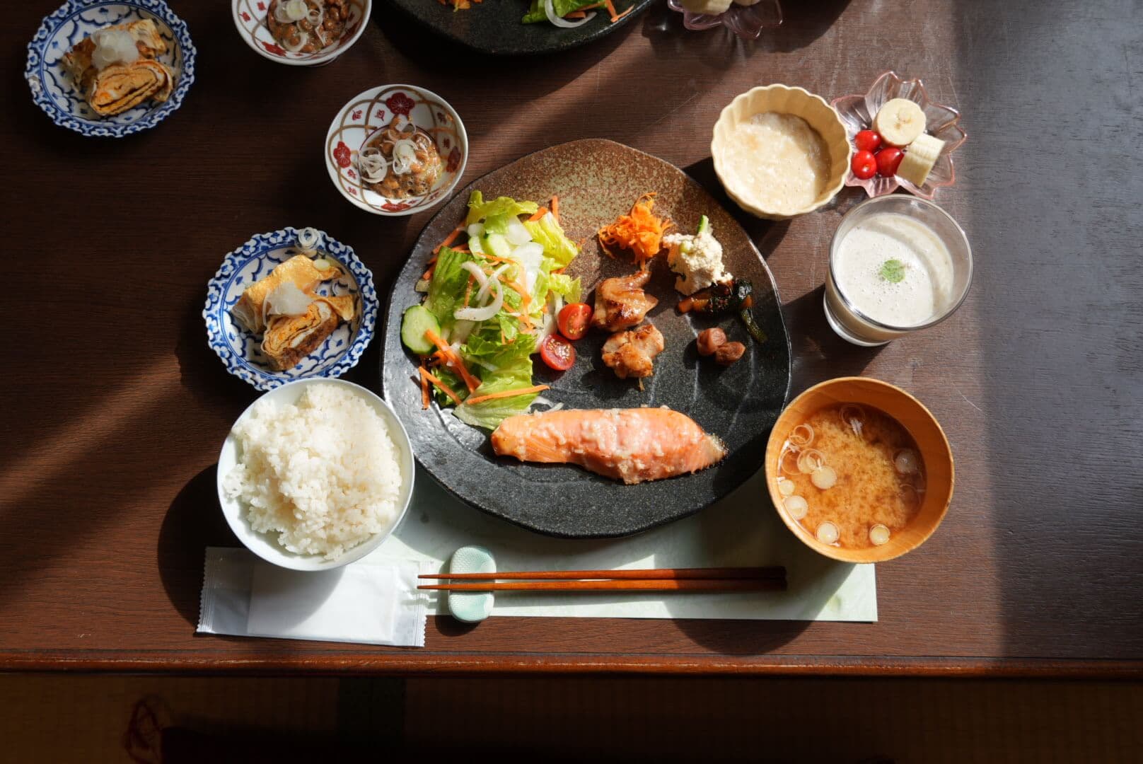 朝食